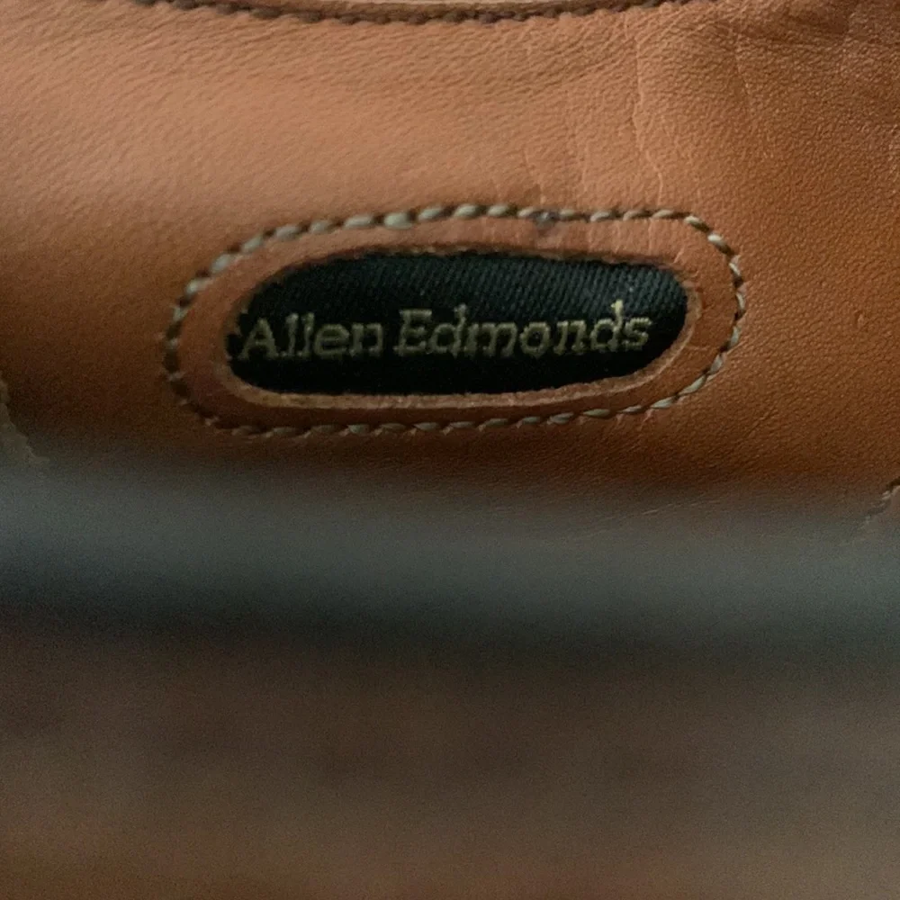ALLEN EDMONDS Carlyle Plain-Toe Leather Oxfords